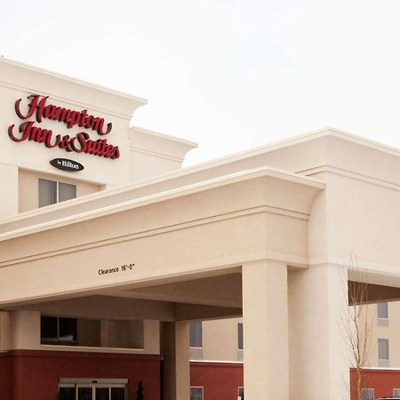 Hampton Inn & Suites By Hilton Lethbridge Extérieur photo