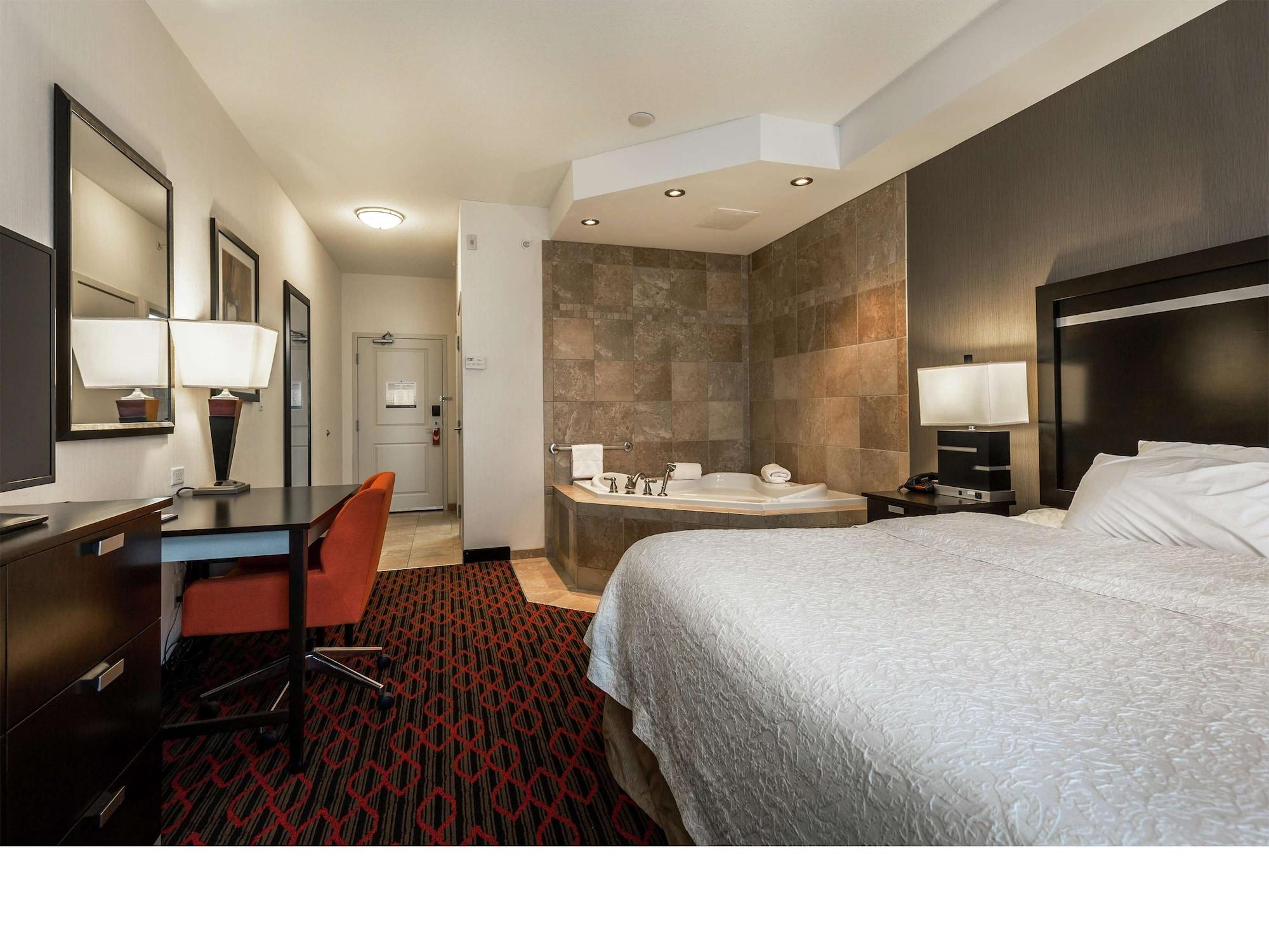 Hampton Inn & Suites By Hilton Lethbridge Extérieur photo