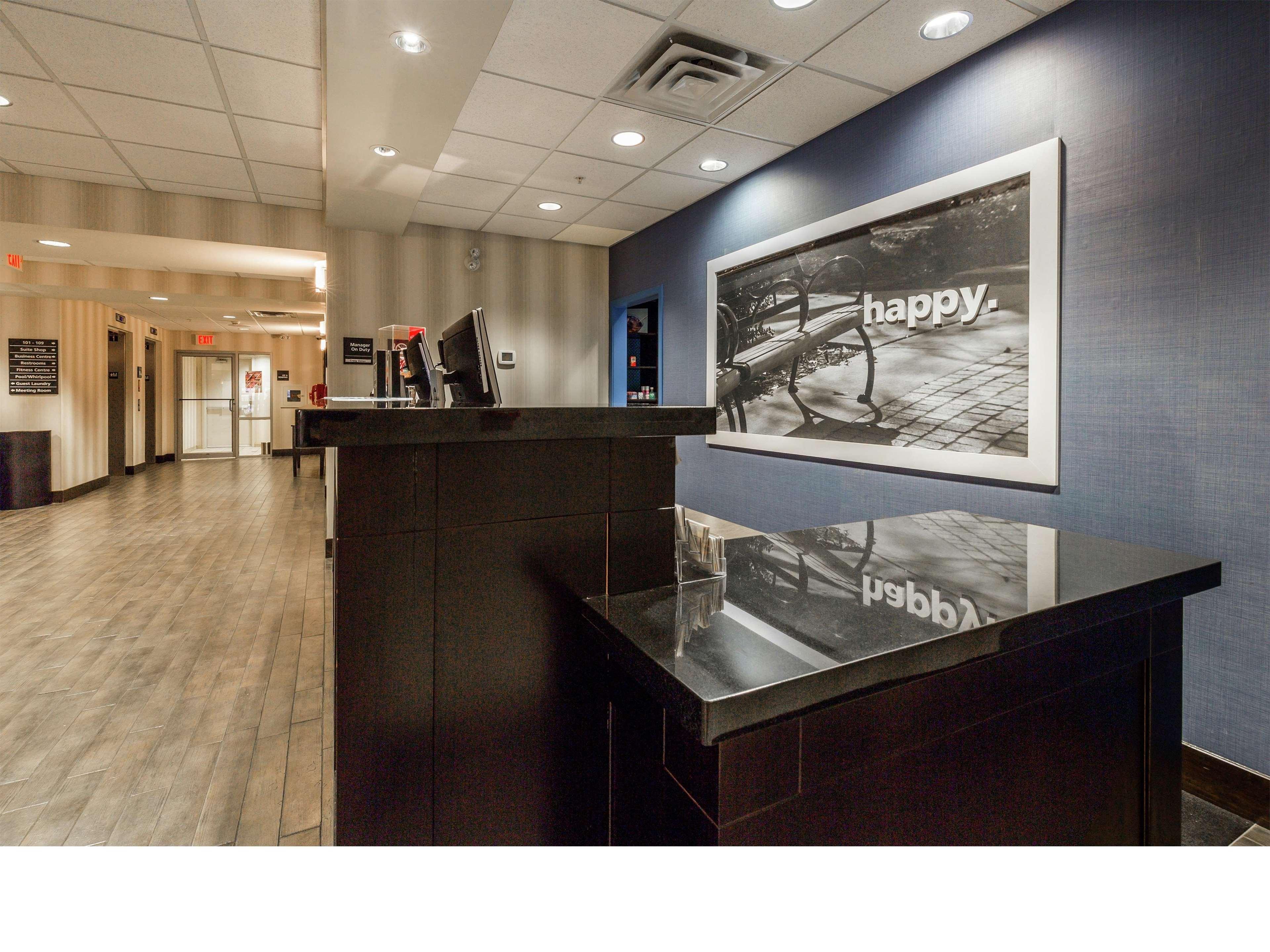 Hampton Inn & Suites By Hilton Lethbridge Extérieur photo