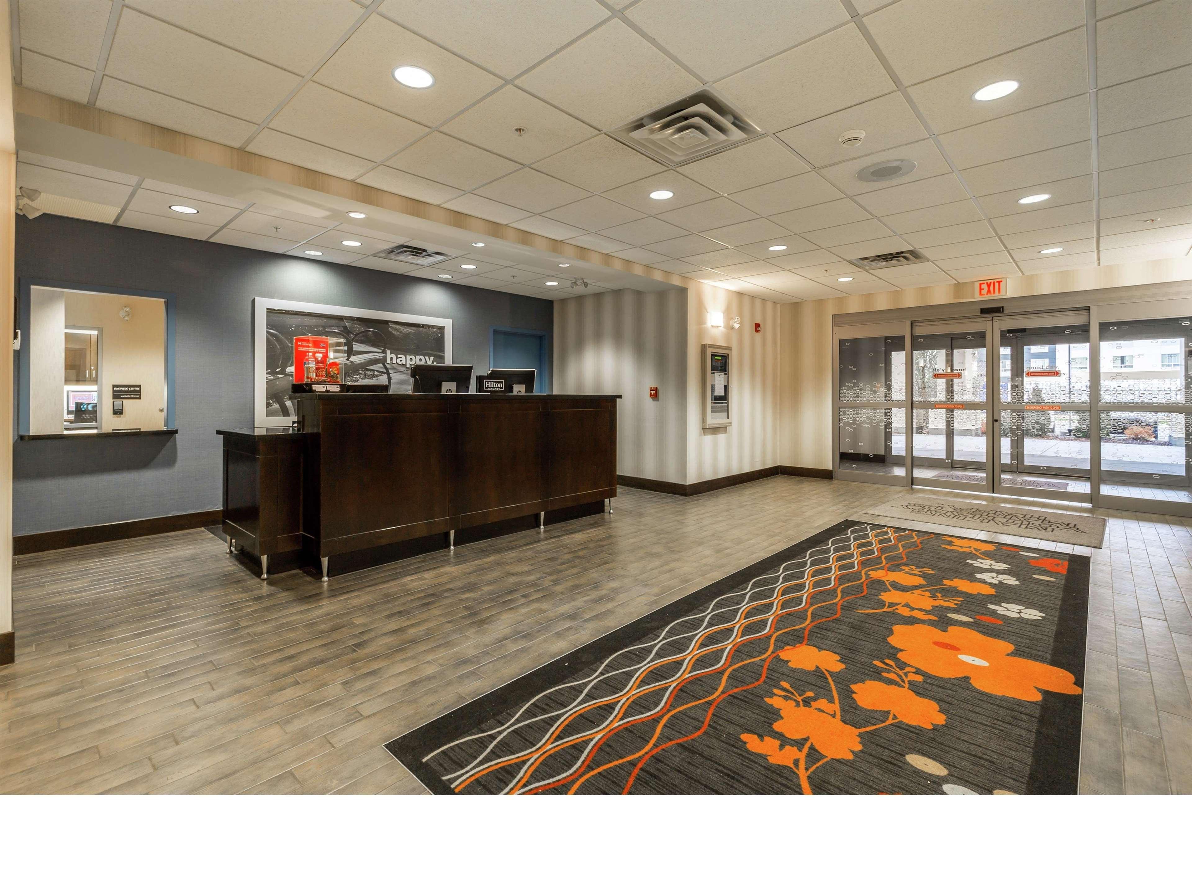 Hampton Inn & Suites By Hilton Lethbridge Extérieur photo