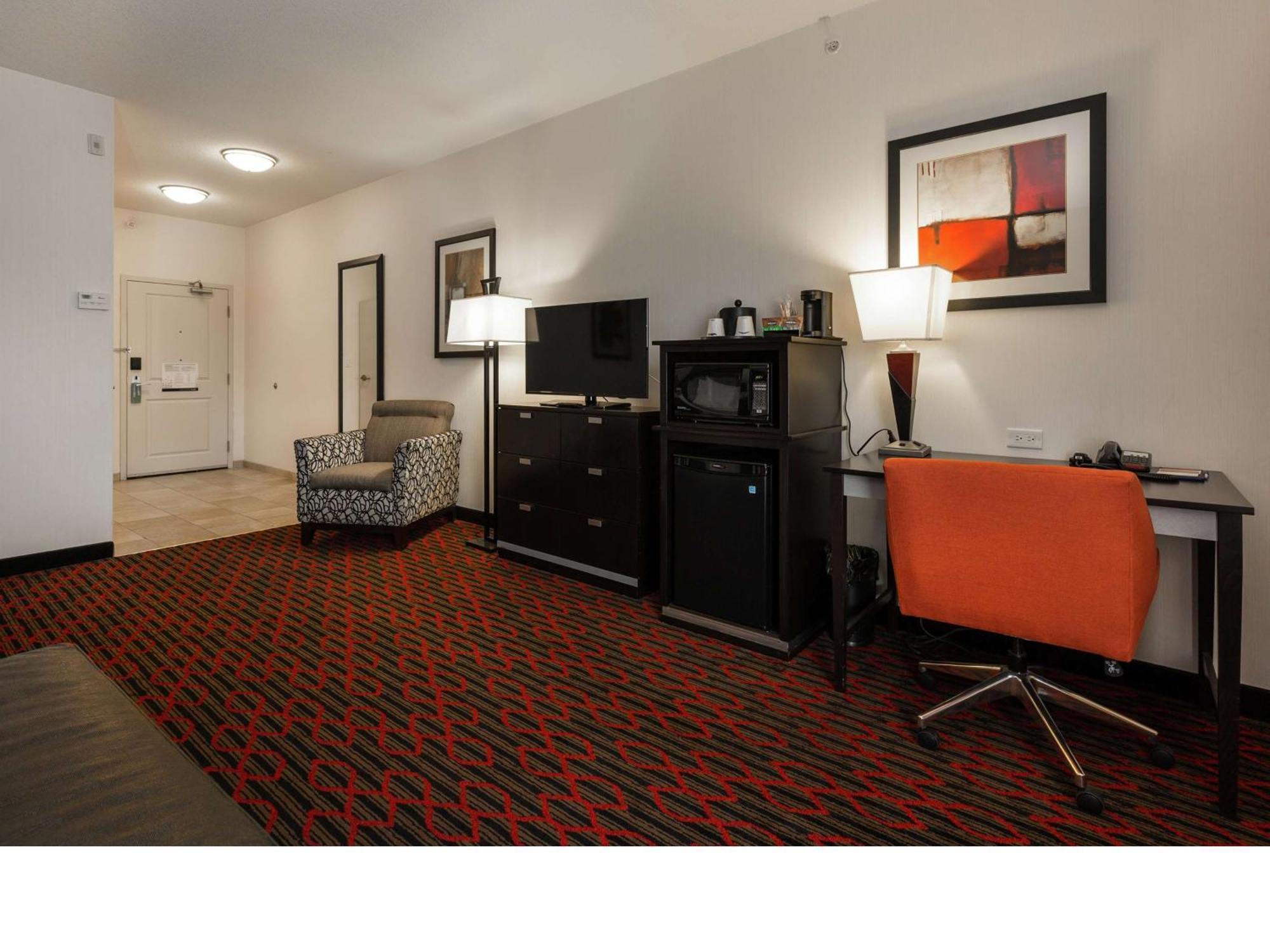 Hampton Inn & Suites By Hilton Lethbridge Extérieur photo