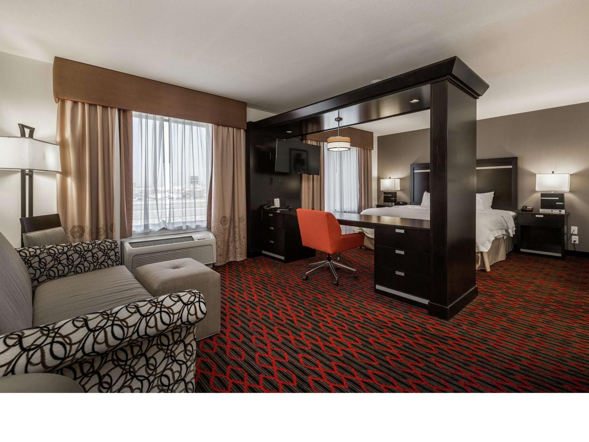 Hampton Inn & Suites By Hilton Lethbridge Extérieur photo
