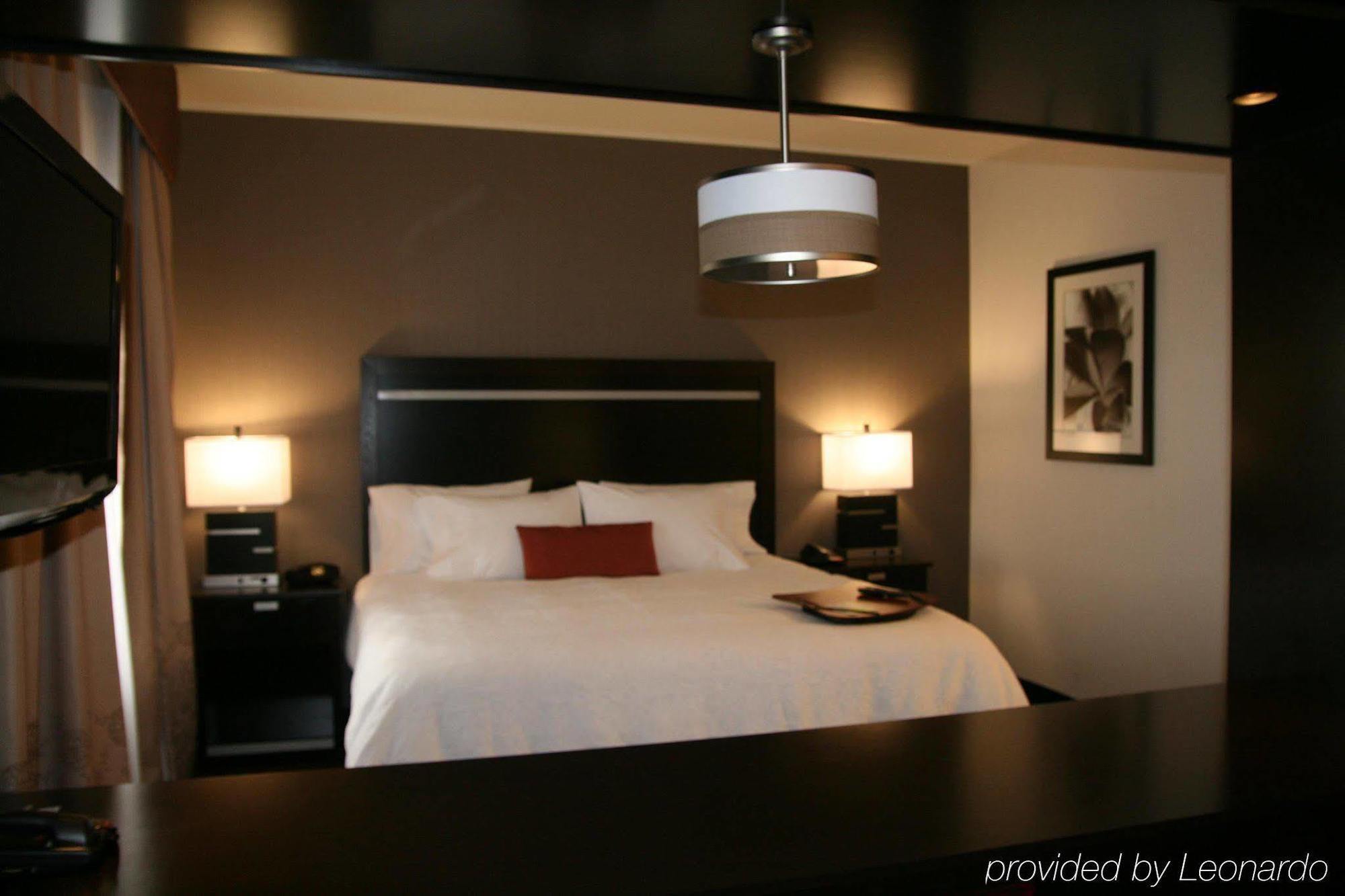 Hampton Inn & Suites By Hilton Lethbridge Chambre photo